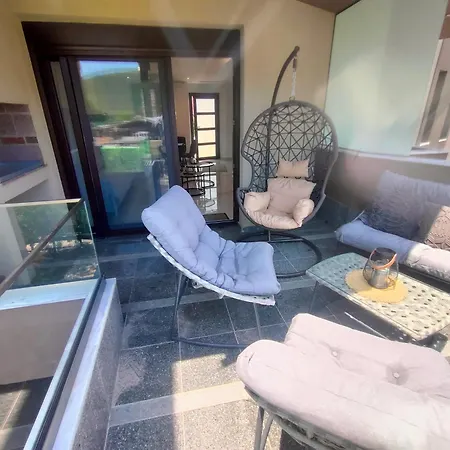 Luxury Living Peramos Tatil Evi Néa Péramos