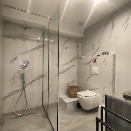 Luxury Living Peramos *