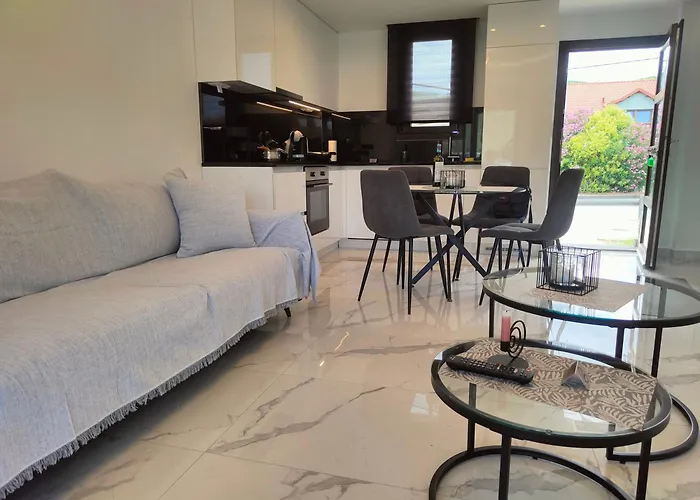 Luxury Living Peramos * Néa Péramos