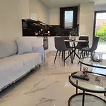 Luxury Living Peramos * Néa Péramos